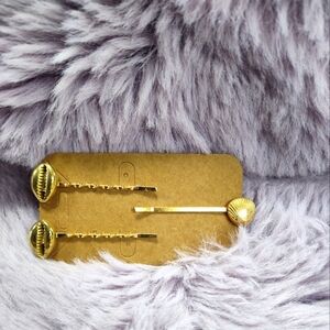 Scrunchie pack of 3 gold sea shell seashellcore bobby pins hair clips NWOT